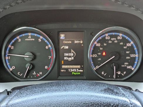 Used 2018 Toyota RAV4 Limited image 11