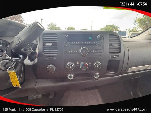 Used 2008 Chevrolet Silverado 2500 LT w/ 1LT Convenience Package AWD/4WD image 17