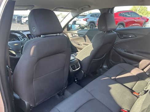 Used 2025 Chevrolet Malibu LT image 44