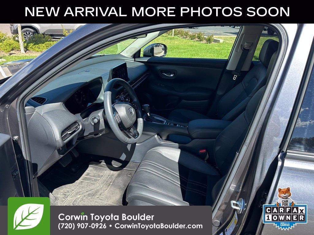 Used 2024 Honda HR-V EX-L image 11