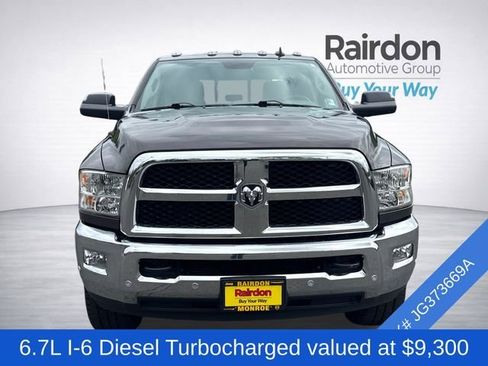 Used 2018 RAM 3500 SLT w/ Luxury Group AWD/4WD image 2