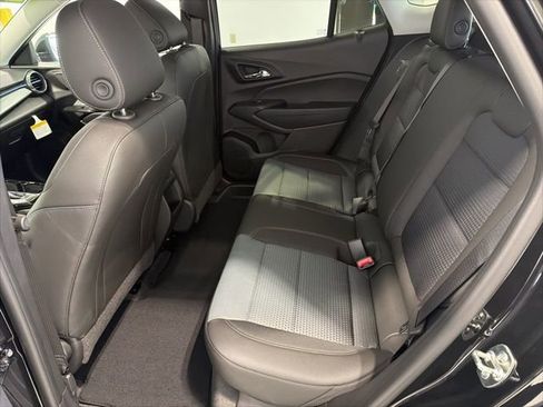 New 2026 Chevrolet Trax LT image 23