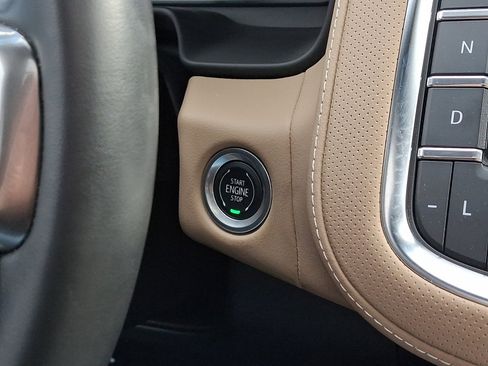 Used 2023 Chevrolet Tahoe Premier w/ Premium Package 2 image 25