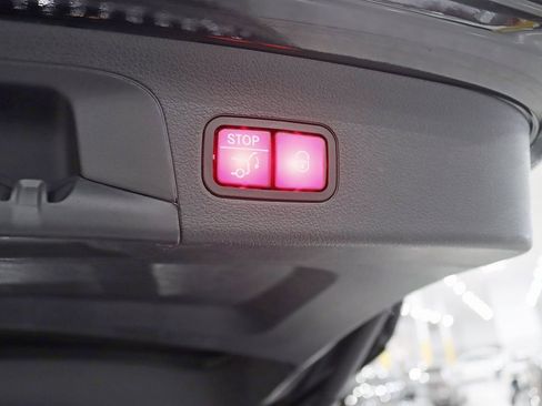 Used 2021 Mercedes-Benz GLS 580 4MATIC image 45