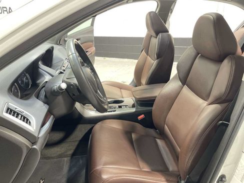 Used 2016 Acura TLX FWD image 11