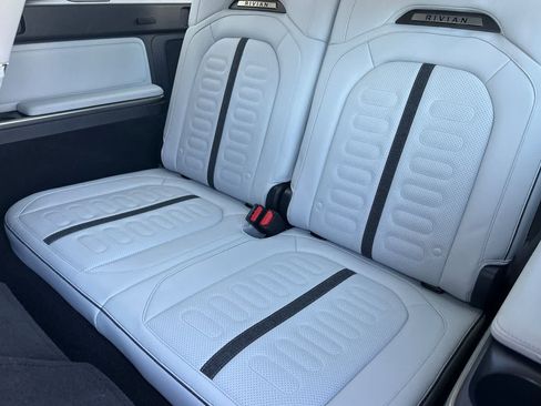 Used 2023 Rivian R1S Adventure AWD/4WD image 18