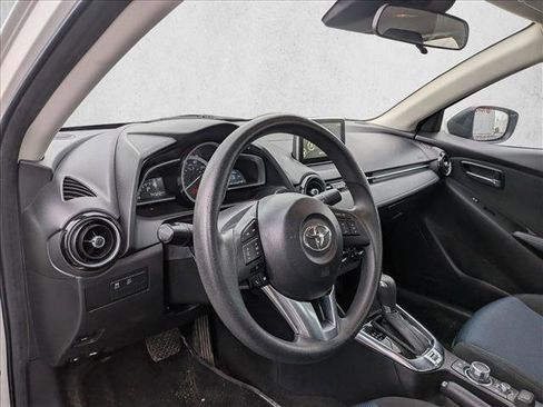 Certified 2018 Toyota Yaris iA image 9