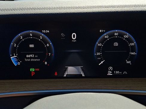 Used 2025 Volkswagen Tiguan SEL R-Line AWD/4WD image 23