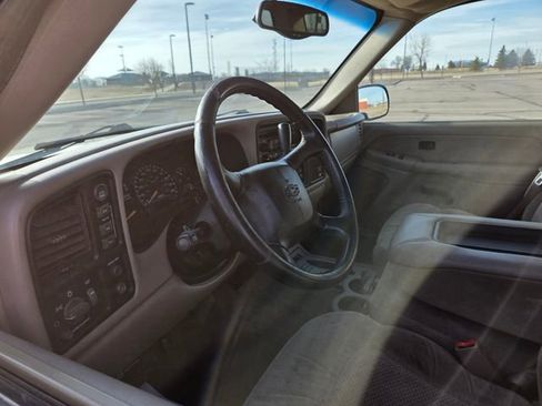 Used 2002 Chevrolet Silverado 1500 LS w/ Off-Road Pkg image 12