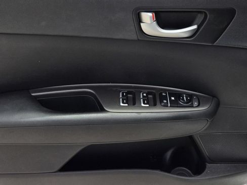 Used 2018 Kia Optima S w/ Panoramic Sunroof Package FWD image 16