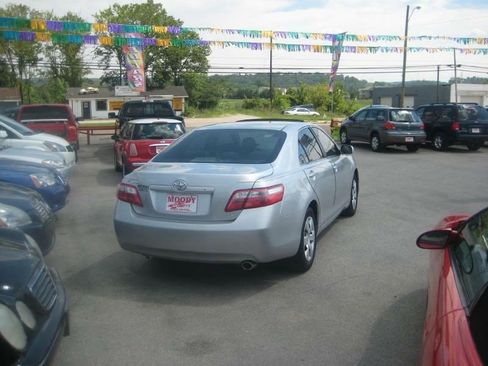 Used 2007 Toyota Camry LE image 4