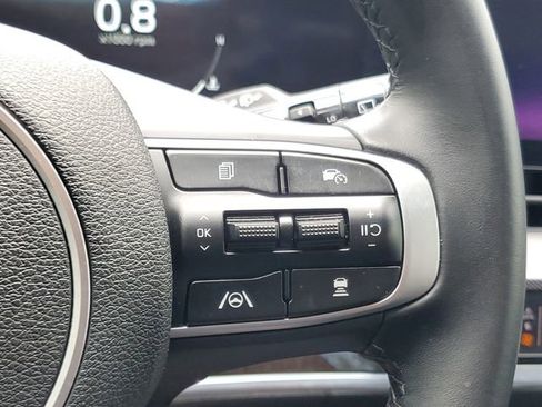 Used 2025 Kia Sportage SX image 22