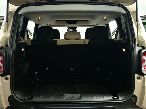 Used 2016 Jeep Renegade 75th Anniversary image 31