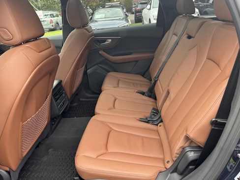 Certified 2025 Audi Q7 2.0T Premium image 34