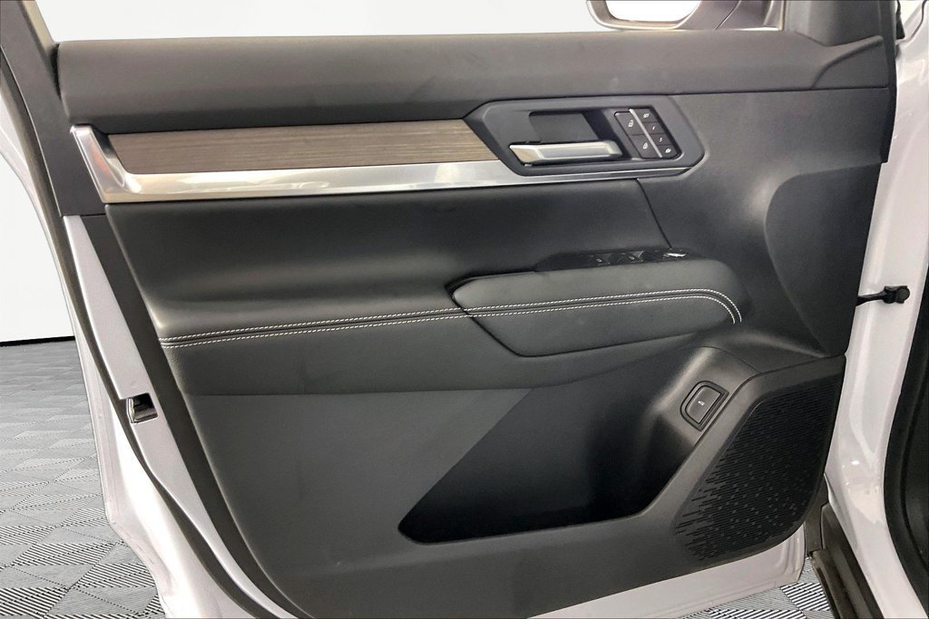 Used 2026 GMC Terrain Denali w/ LPO, Floor Liner Package AWD/4WD image 16