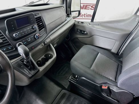 Used 2025 Ford Transit 250 Low Roof w/ Exterior Upgrade Package RWD image 24