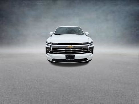 Used 2025 Chevrolet Tahoe LT AWD/4WD image 9