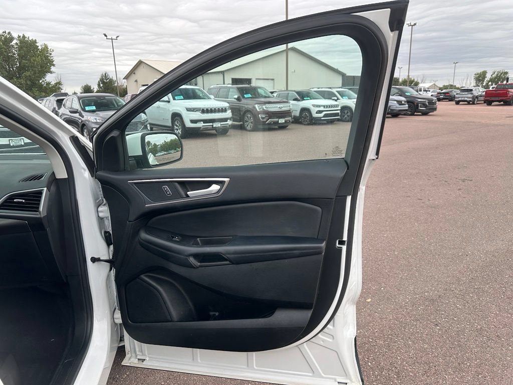 Used 2024 Ford Edge SEL w/ Convenience Package AWD/4WD image 30