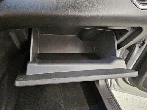 Used 2021 Chevrolet Equinox LT w/ Driver Convenience Package AWD/4WD image 21