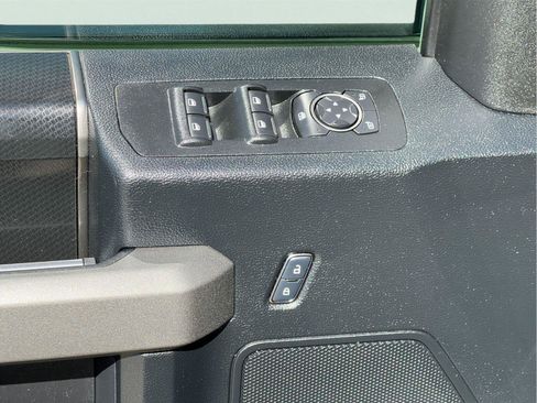 Used 2018 Ford F150 Raptor AWD/4WD image 11