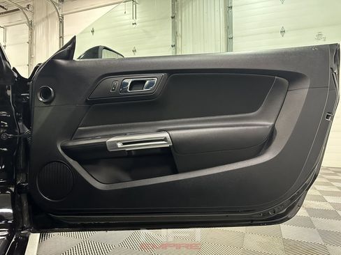 Used 2017 Ford Mustang GT w/ GT Performance Package image 36