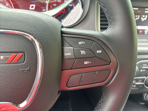 Used 2022 Dodge Charger SXT RWD image 21