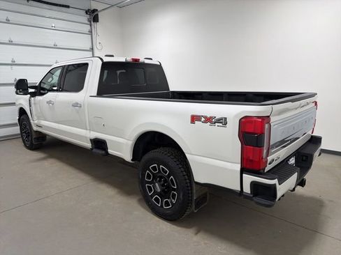 Used 2024 Ford F250 Platinum AWD/4WD image 4