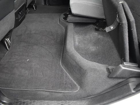 Used 2022 RAM 1500 Classic SLT image 34