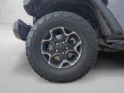 Used 2023 Jeep Wrangler Rubicon image 16