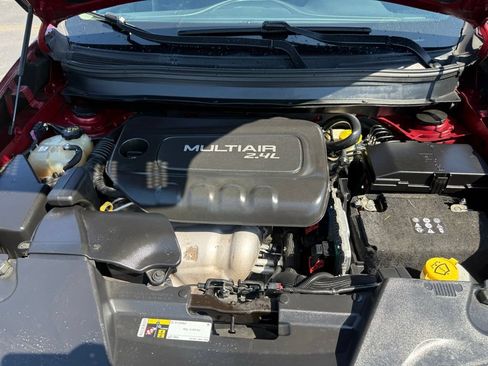 Used 2017 Jeep Cherokee Latitude w/ Cold Weather Group AWD/4WD image 61
