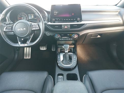 Used 2024 Kia Forte GT-Line w/ GT-Line Premium Package image 9