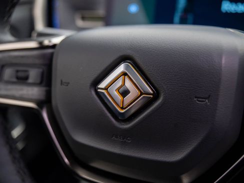 Used 2023 Rivian R1T Adventure image 24