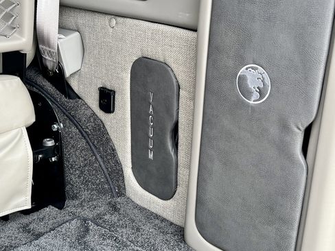 New 2025 GMC Savana 2500 w/ Driver Convenience Package image 32