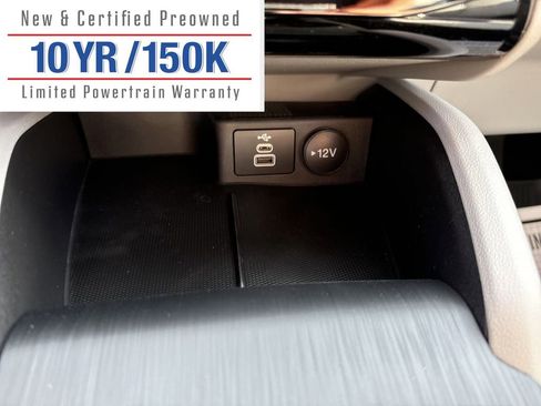 Used 2024 Ford Escape SE image 23