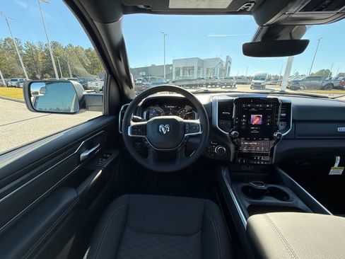 New 2026 RAM 1500 4x4 Crew Cab image 13