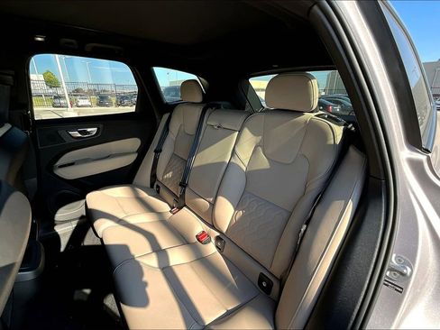 New 2026 Volvo XC60 B5 Plus w/ Climate Package image 18