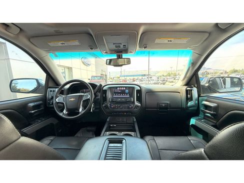 Used 2018 Chevrolet Silverado 1500 LTZ Z71 w/ LTZ Plus Package AWD/4WD image 10