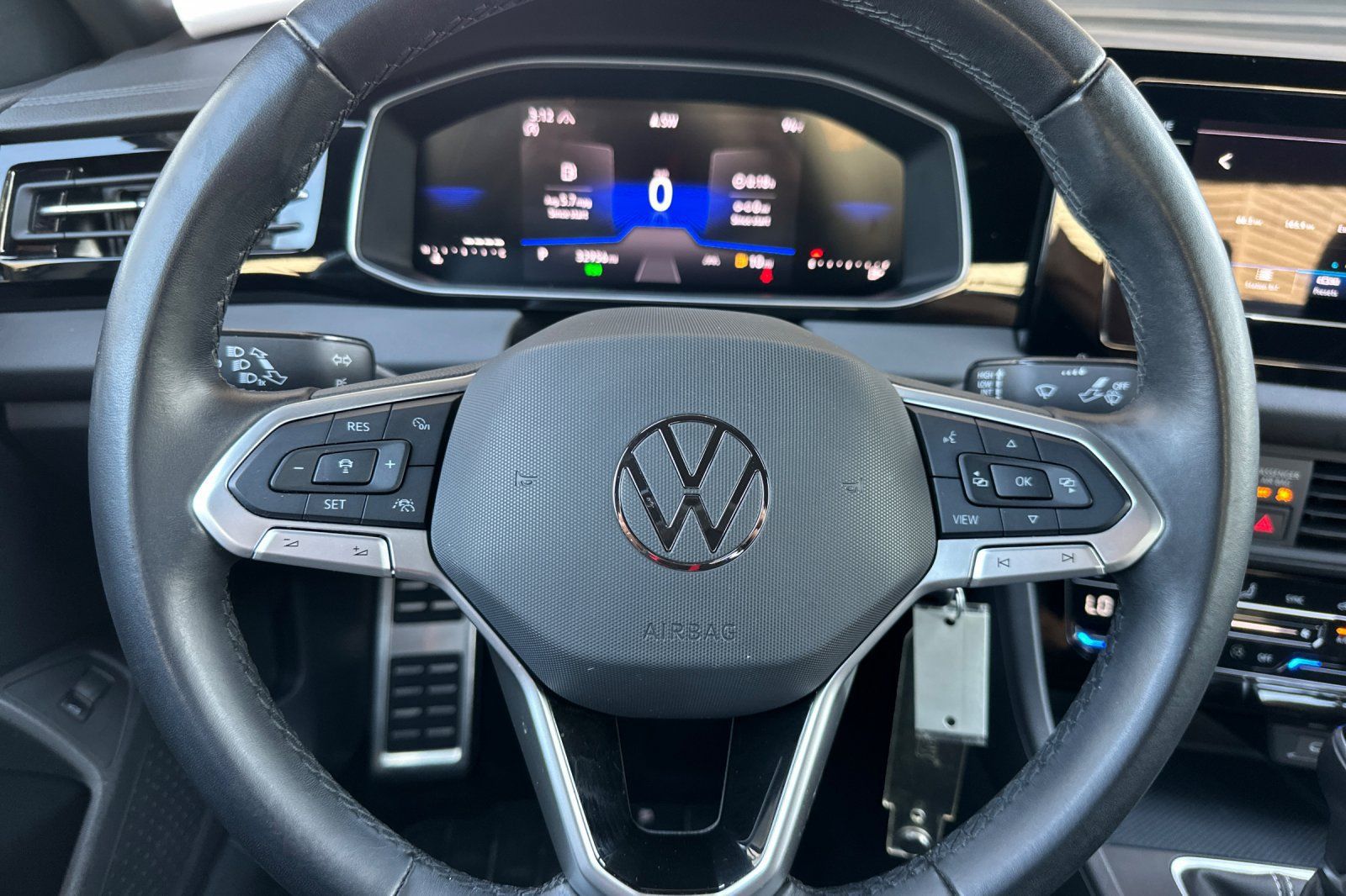 Used 2025 Volkswagen Jetta Sport FWD image 22