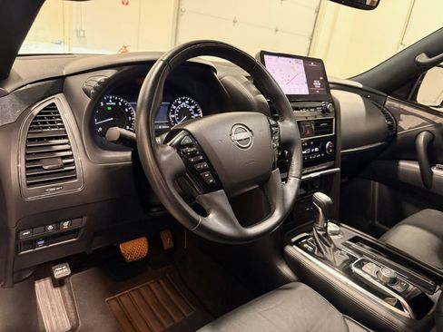 Used 2023 Nissan Armada SL w/ Midnight Edition Package AWD/4WD image 16