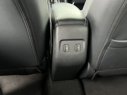 Used 2023 Nissan Kicks SR w/ SR Premium Package FWD image 25