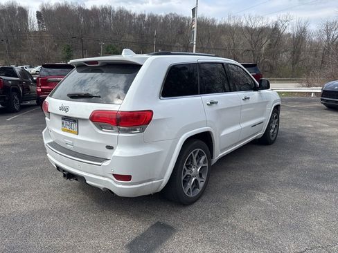 Used 2020 Jeep Grand Cherokee Overland image 3