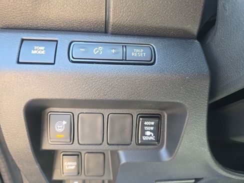 New 2026 Nissan Frontier SV AWD/4WD image 11