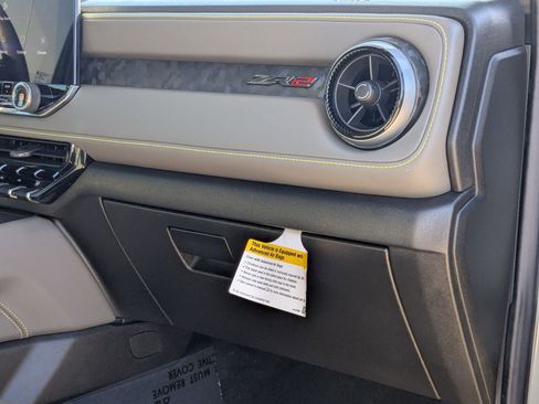 Certified 2025 Chevrolet Colorado ZR2 w/ Technology Package image 22