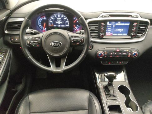 Used 2018 Kia Sorento EX FWD image 22