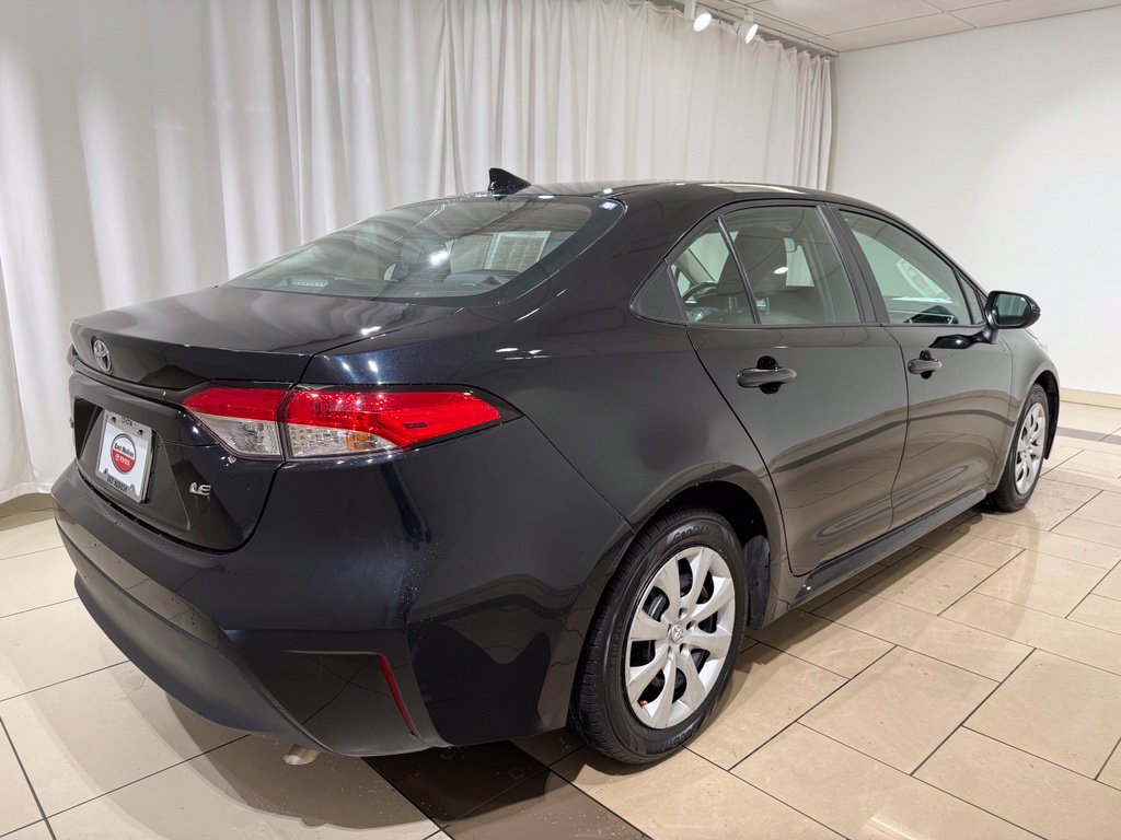 Certified 2025 Toyota Corolla LE FWD image 5