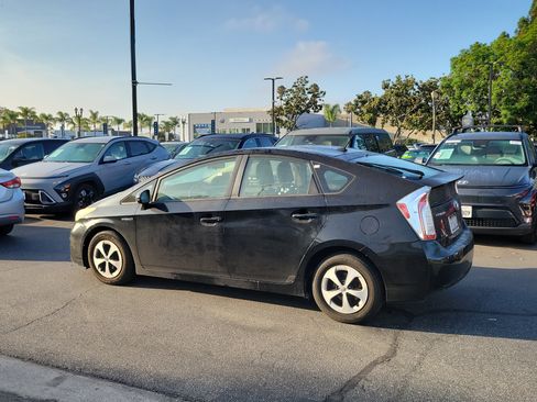 Used 2012 Toyota Prius Three FWD image 3
