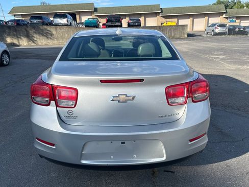 Used 2014 Chevrolet Malibu LT w/ Power Convenience Package FWD image 7
