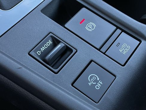 New 2026 Nissan Sentra SV w/ Floor Mat Package FWD image 35