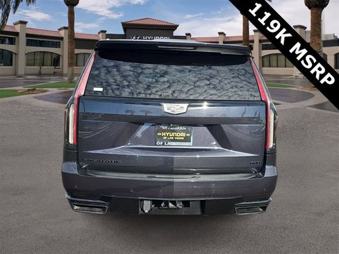 Used 2024 Cadillac Escalade ESV Sport Platinum image 7