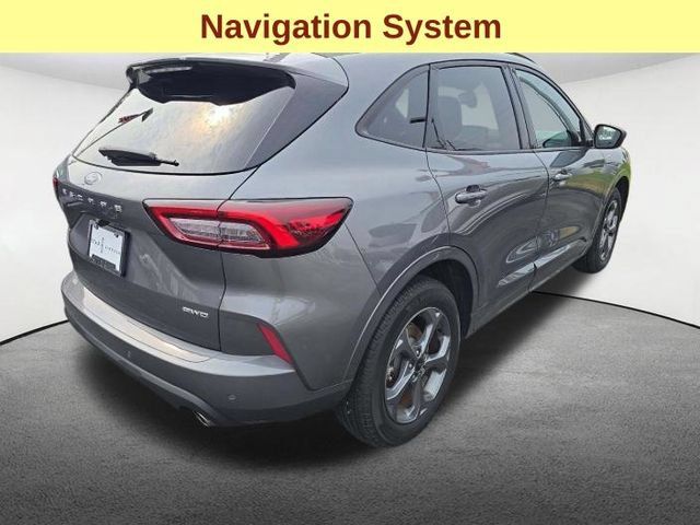Used 2024 Ford Escape ST-Line w/ Tech Pack #1 AWD/4WD image 4